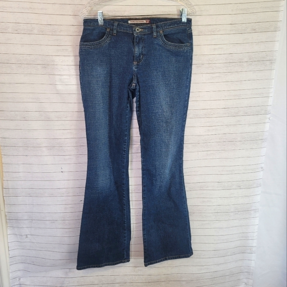 GUESS JEANS LOW RISE FLARE JEANS, SZ 30